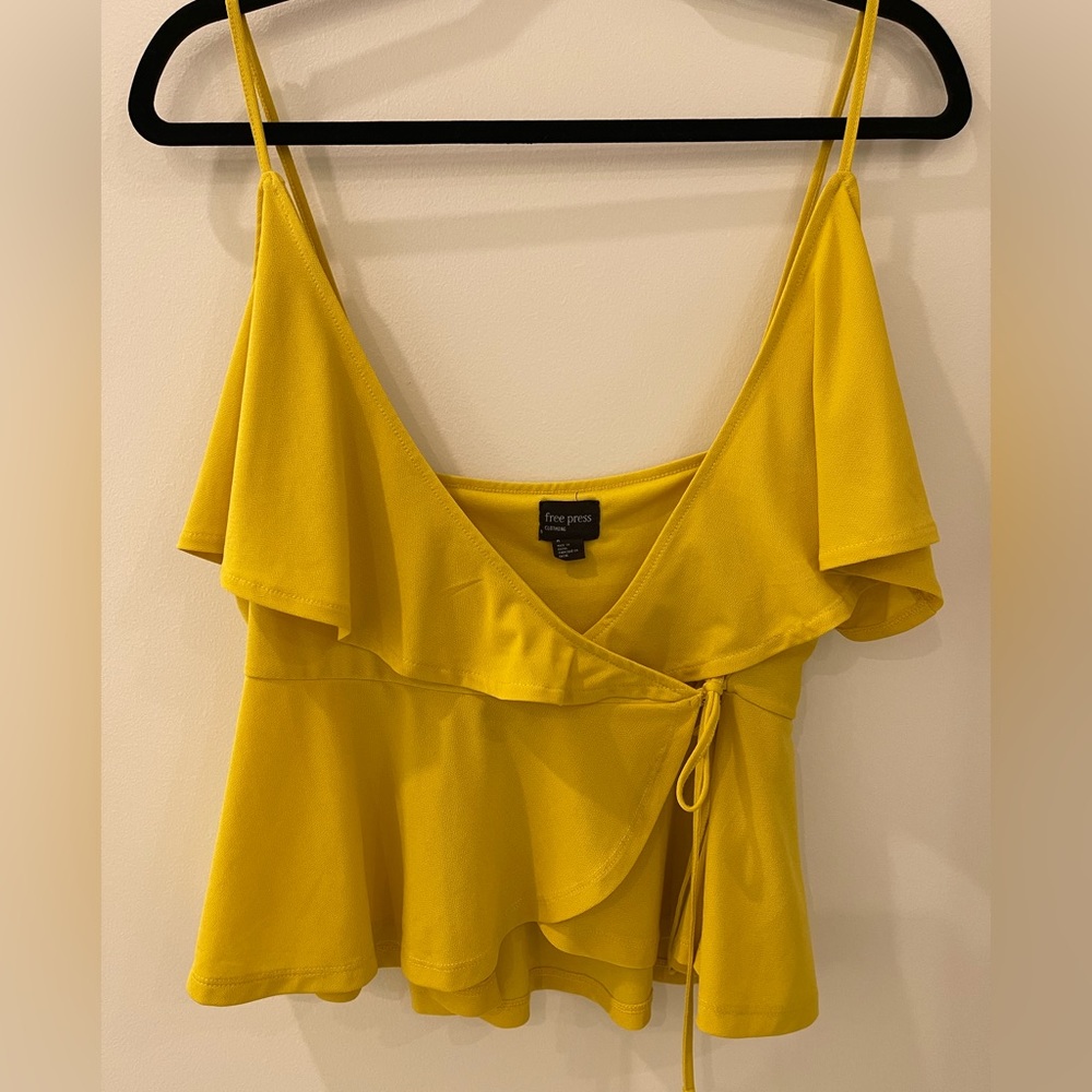 Free press faux wrap top size M